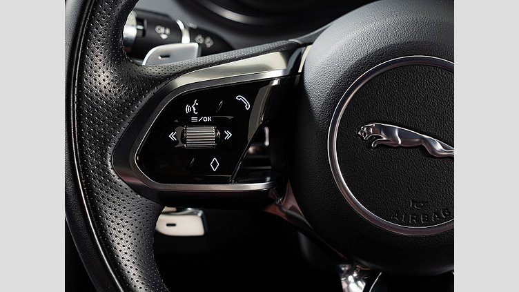 2021 認定中古車 Jaguar E-Pace カルパチアングレイ P250 AWD（オートマチック） R-DYNAMIC S