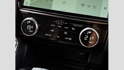 E-Pace 40