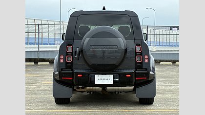 Defender 110 6