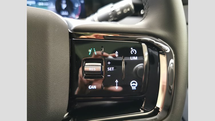 2024 認定中古車 Land Rover Range Rover Evoque トライベッカブルー D200マイルドハイブリッド（ディーゼル） Standard Wheelbase S