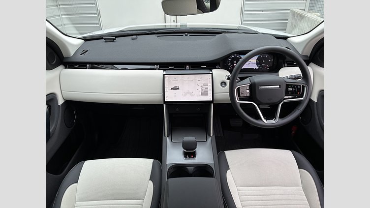 2024 認定中古車 Land Rover Discovery Sport フジホワイト D200マイルドハイブリッド（ディーゼル） 標準ホイール S