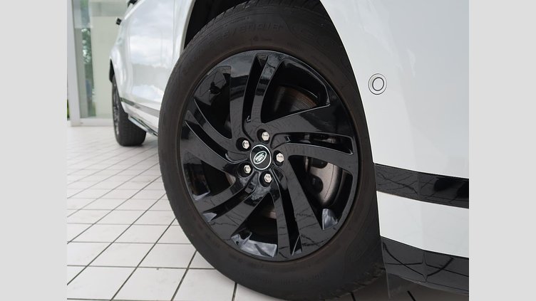 2024 認定中古車 Land Rover Range Rover Evoque フジホワイト D200マイルドハイブリッド（ディーゼル） スタンダードホイールベース DYNAMIC SE
