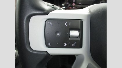 Defender 110 33