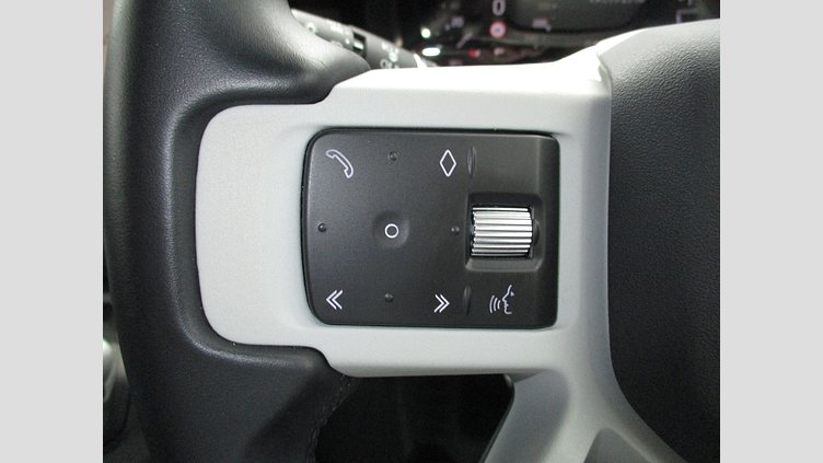 2023 認定中古車 Land Rover Defender 110 アイガーグレイ D300 AWD（AT） X-DYNAMIC SE