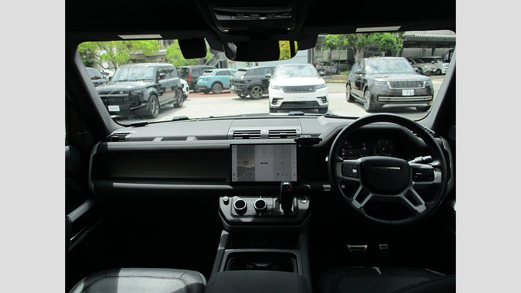 2023 認定中古車 Land Rover Defender 110 アイガーグレイ D300 AWD（AT） X-DYNAMIC SE