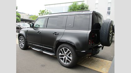 Defender 110 8
