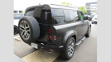Defender 110 10