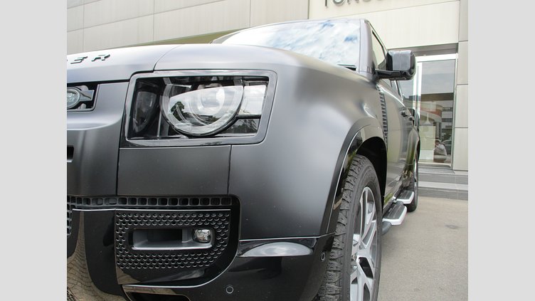 2023 認定中古車 Land Rover Defender 110 アイガーグレイ D300 AWD（AT） X-DYNAMIC SE