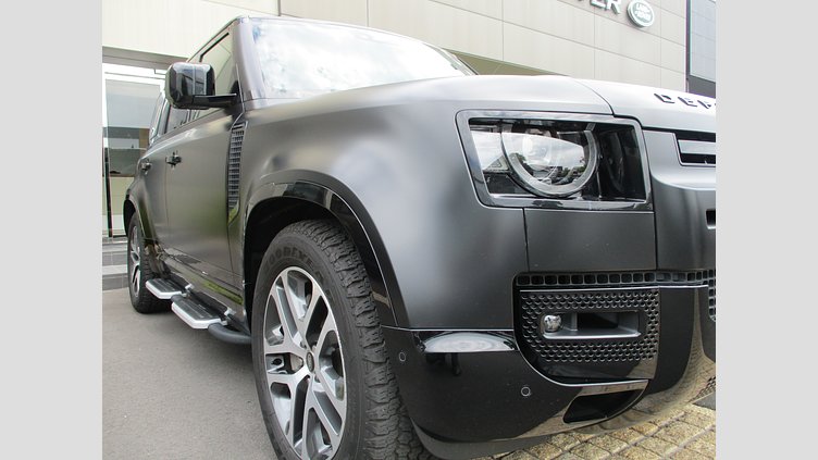 2023 認定中古車 Land Rover Defender 110 アイガーグレイ D300 AWD（AT） X-DYNAMIC SE