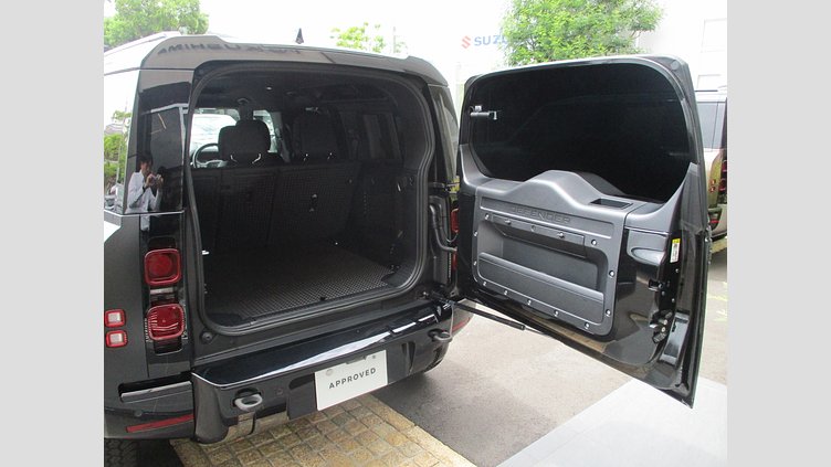 2023 認定中古車 Land Rover Defender 110 アイガーグレイ D300 AWD（AT） X-DYNAMIC SE