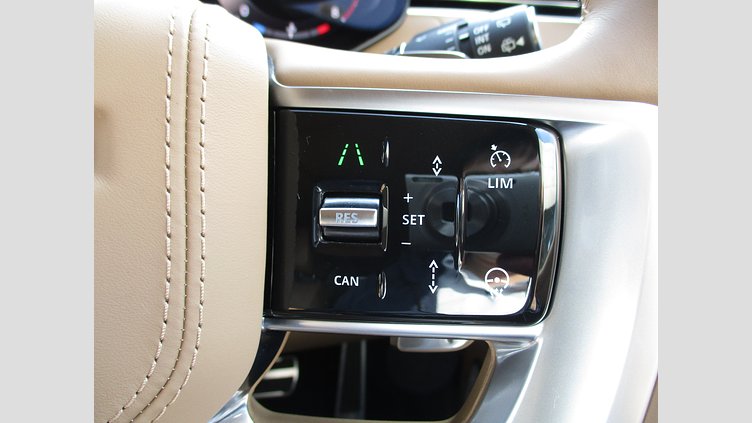 2024 認定中古車 Land Rover Range Rover サントリーニブラック P530 AWD（AT） スタンダードホイールベース Autobiography