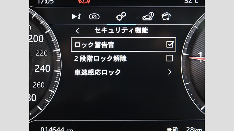 2019 認定中古車 Jaguar XE Eiger Grey 2.0 litre i4D Diesel S