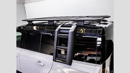 Defender 110 8