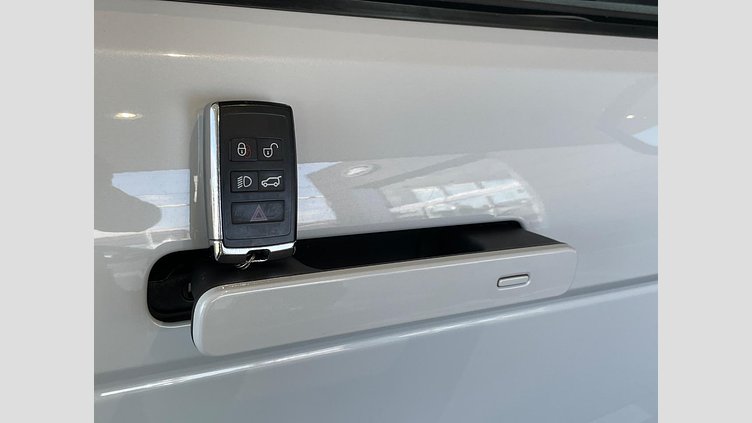 2019 認定中古車 Land Rover Range Rover Evoque ユーロンホワイト P200 SE
