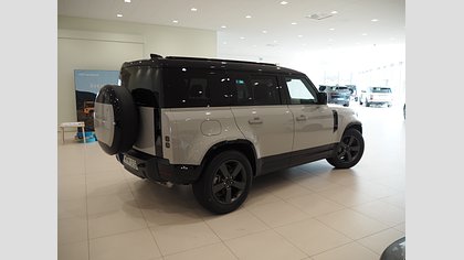 Defender 110 2