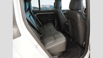 Defender 110 9