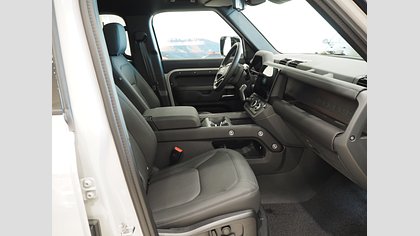 Defender 110 11