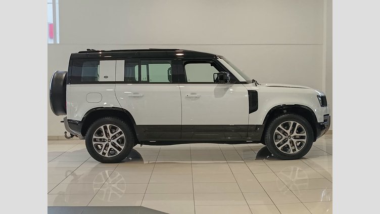 2023 Approved Land Rover Defender 110 Fuji White AWD 300PS X-Dynamic SE
