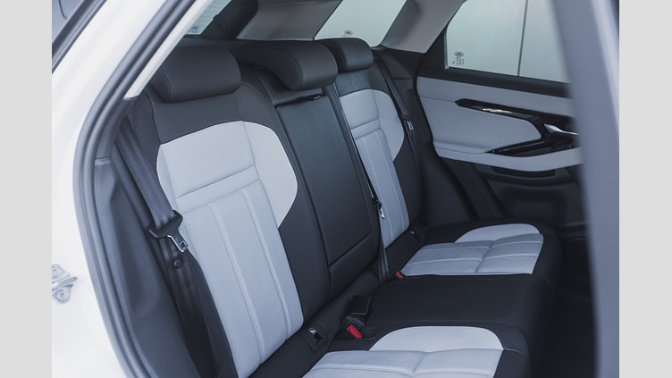 2024 Вживаний Land Rover Range Rover Evoque Fuji White D165 ДИЗЕЛЬ AWD MHEV Standard Wheelbase Dynamic SE