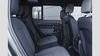 Defender 110 5