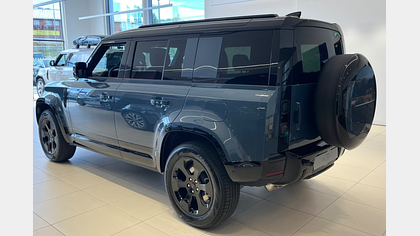 Defender 110 2
