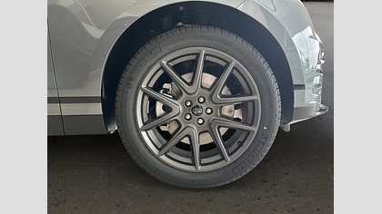 Range Rover Velar 8