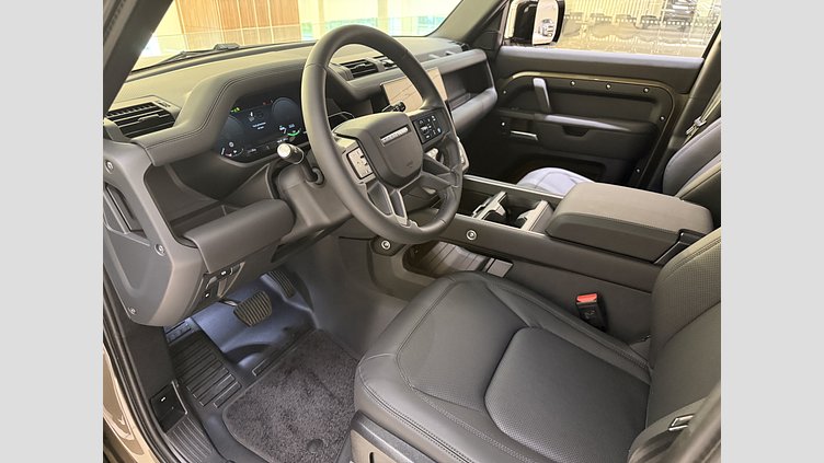 2026 Ny Land Rover Defender 110 Gondwana Stone Bensin Laddhybrid X-Dynamic SE
