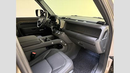 Defender 110 24