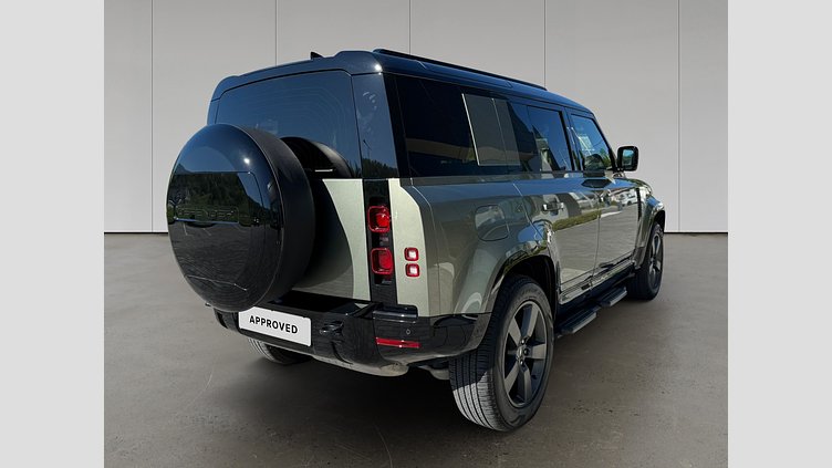 2025 Approved Land Rover Defender 110 Pangea Green 3.0 litre i6D​ X-Dynamic SE 249PS Auto