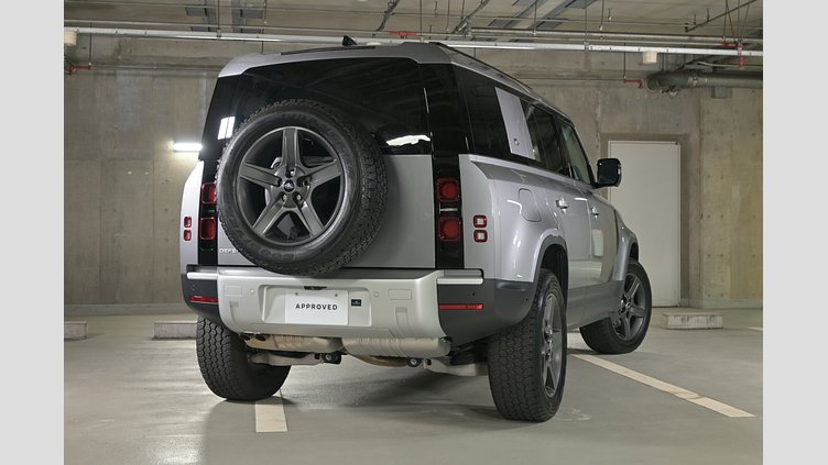 2024 認定中古車 Land Rover Defender 110 アイガーグレイ D300 AWD（AT） S