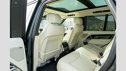 Range Rover 12