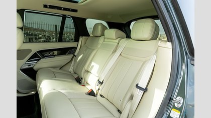 Range Rover 11