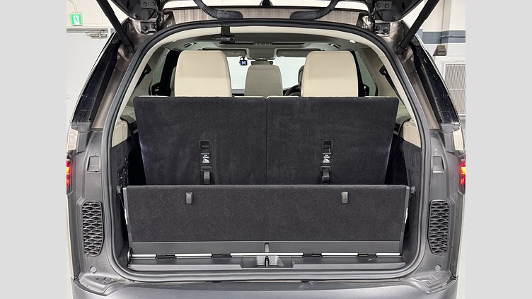 2021 認定中古車 Land Rover Discovery Lantau Bronze 3.0 litre i6P​ 360PS AWD