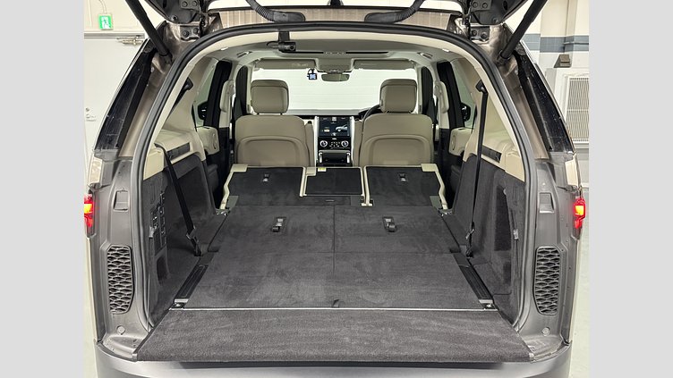 2021 認定中古車 Land Rover Discovery Lantau Bronze 3.0 litre i6P​ 360PS AWD