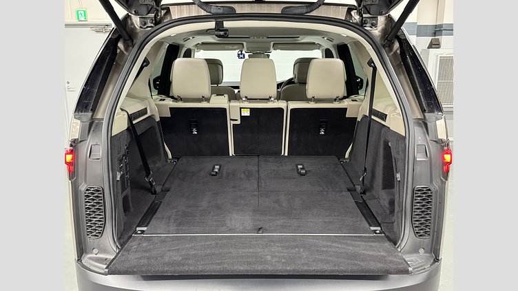 2021 認定中古車 Land Rover Discovery Lantau Bronze 3.0 litre i6P​ 360PS AWD