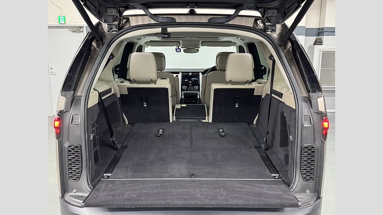 2021 認定中古車 Land Rover Discovery Lantau Bronze 3.0 litre i6P​ 360PS AWD