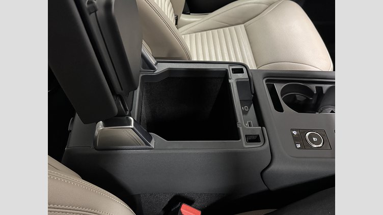 2021 認定中古車 Land Rover Discovery Lantau Bronze 3.0 litre i6P​ 360PS AWD