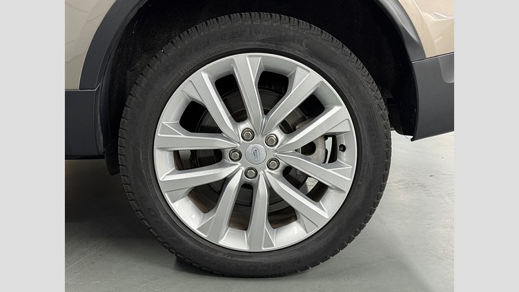 2021 認定中古車 Land Rover Discovery Lantau Bronze 3.0 litre i6P​ 360PS AWD