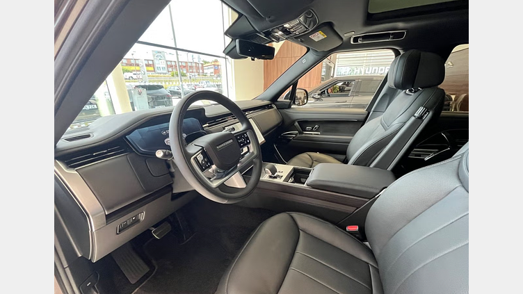 2026 Ny Land Rover Range Rover Charente Grey P550e AWD AUTO PHEV Standard hjulbas Autobiography