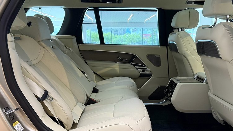 2026 新車 Land Rover Range Rover Batumi Gold P400 Autobiography LWB