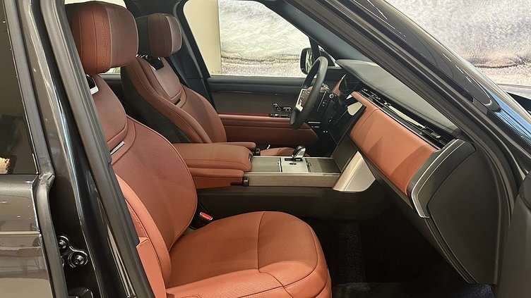 2026 新車 Land Rover Range Rover Carpathian Grey P615 SV SWB