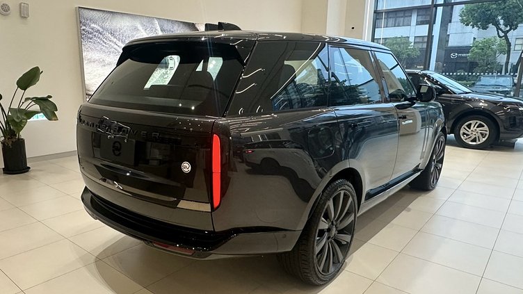 2026 新車 Land Rover Range Rover Carpathian Grey P615 SV SWB