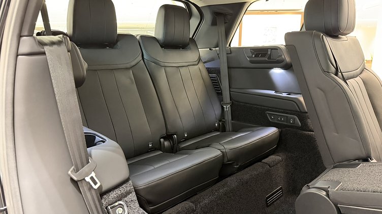 2026 新車 Land Rover Range Rover (1AG) 聖托里尼黑　Santorini Black P400 汽油 (輕油電混合) 長軸距7人座 HSE