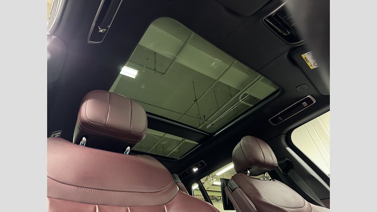 2023 認定中古車 Land Rover Range Rover アメジストグレイパープル - グロスフィニッシュ RANGE ROVER AUTOBIOGRAPHY ロングホイールベース
4.4L V8 530PSツインターボガソリンエンジン（AT）
AWD ロングホイールベース AUTOBIOGRAPHY