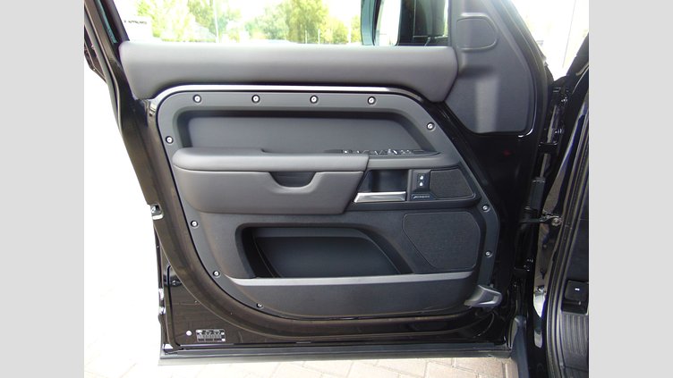 2025 Вживаний Land Rover Defender 110 Santorini Black Дизель D300 MHEV X-Dynamic HSE