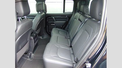 Defender 110 9