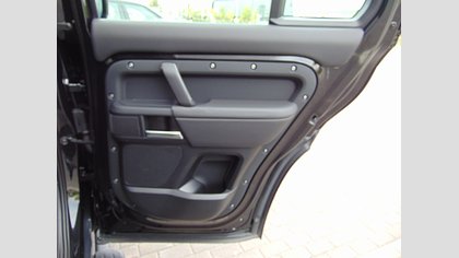 Defender 110 15