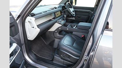 Defender 110 12