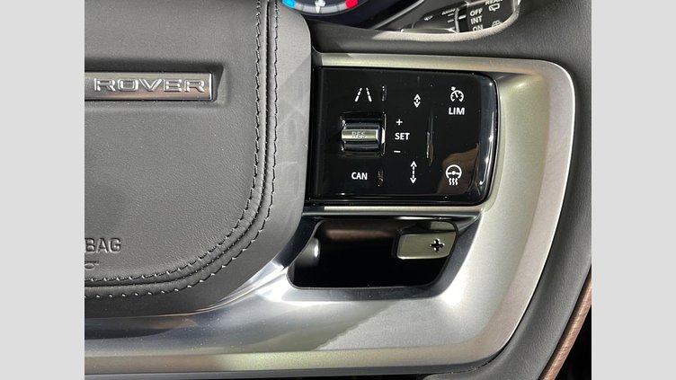 2024 認定中古車 Land Rover Range Rover オストゥーニパールホワイト（お取り扱いの有無については正規ディーラーにお問い合わせください） D350 AWD MHEV（AT） スタンダードホイールベース Autobiography