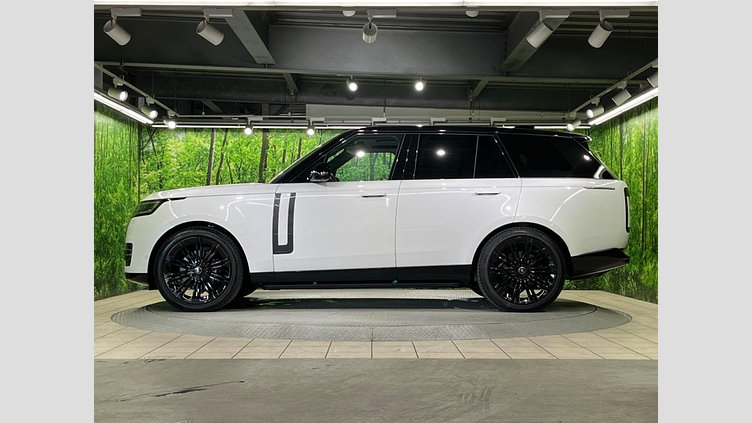 2024 認定中古車 Land Rover Range Rover オストゥーニパールホワイト（お取り扱いの有無については正規ディーラーにお問い合わせください） D350 AWD MHEV（AT） スタンダードホイールベース Autobiography